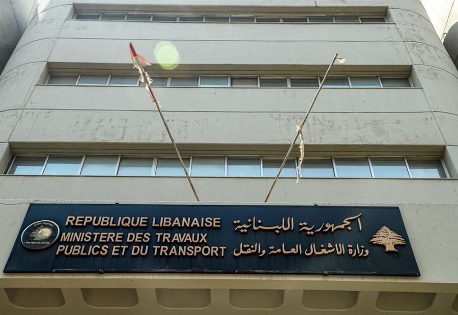 "الاشغال" تُنقذ 3 اشخاص حاصرتهم الثلوج في عكار!
