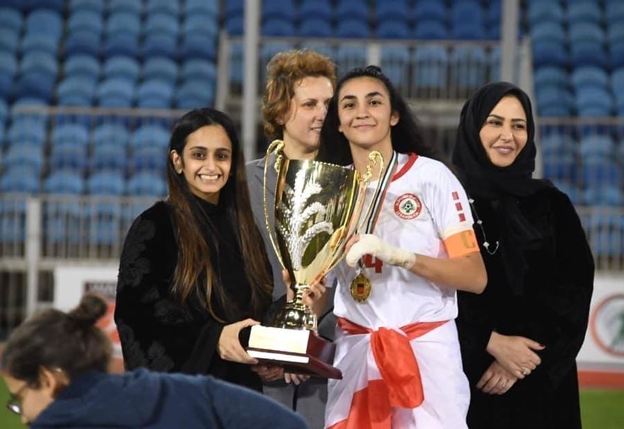 بالصور: فوز المنتخب اللبناني بقيادة إبنة وئام وهاب!