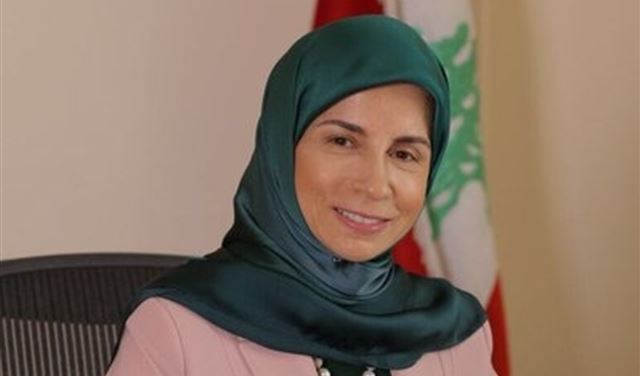 بالصور.. "صبحيّة" على البحر جمعت عزالدين وإبنة الإمام الصدر