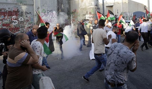 إصابة 3 فلسطينيين في مواجهات مع الجيش الإسرائيلي 