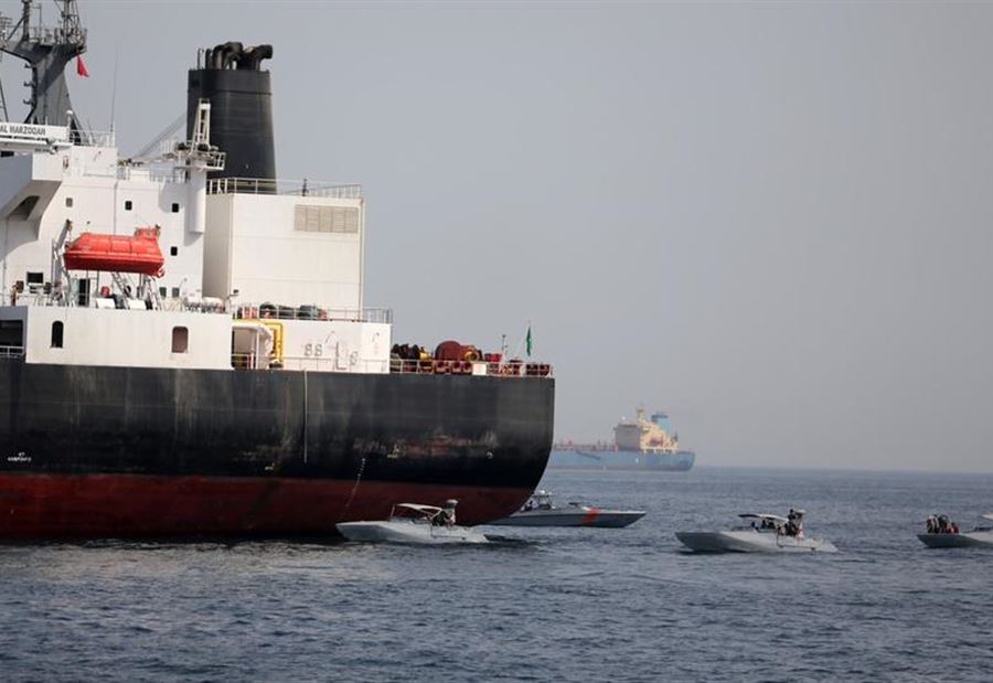 مسؤول أميركي: إيران وراء الاعتداء على سفن الفجيرة مسؤول أميركي: إيران وراء الاعتداء على سفن الفجيرة