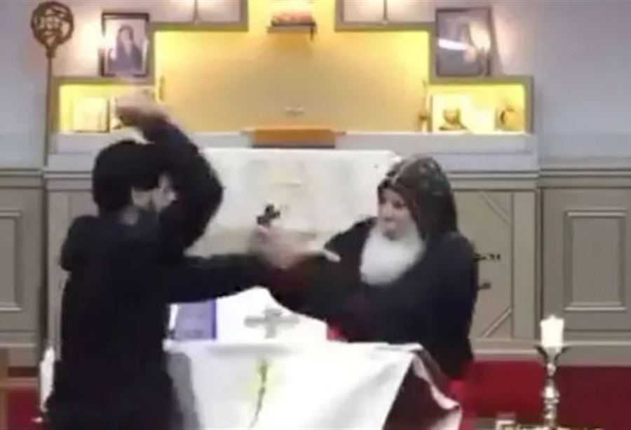 بعد تعرضه للطعن... كاهن سيدني يصفح عن المهاجم! بعد تعرضه للطعن... كاهن سيدني يصفح عن المهاجم!