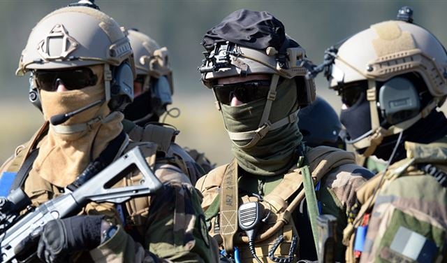 فرنسا تنشر مدفعيات في سوريا