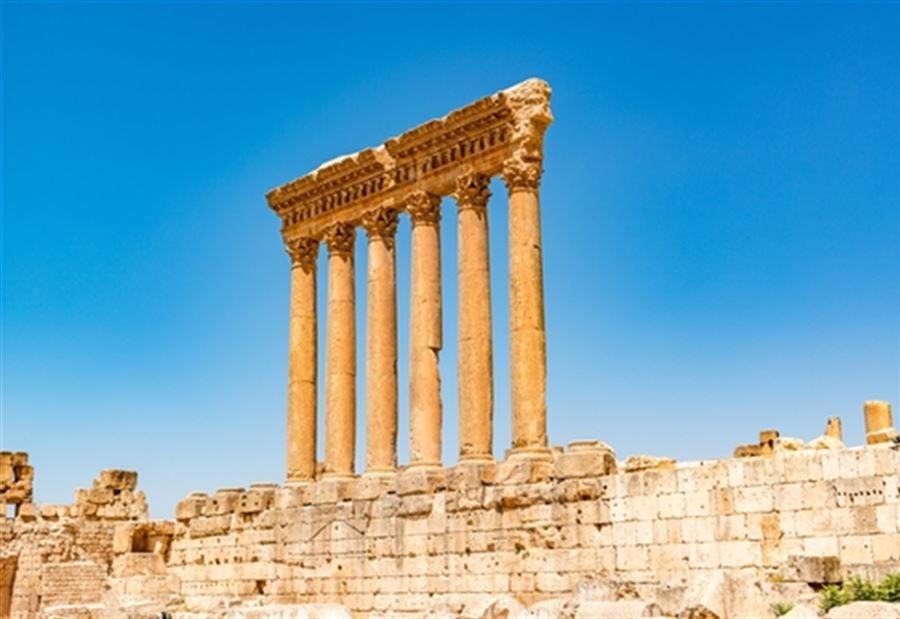 فقدان الطوابع الأميرية ومخاتير بعلبك تشتكي 