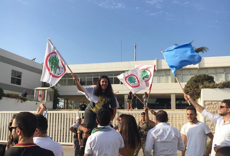 طلاب "المستقبل" وقودٌ لعرقلة "القوّات"!