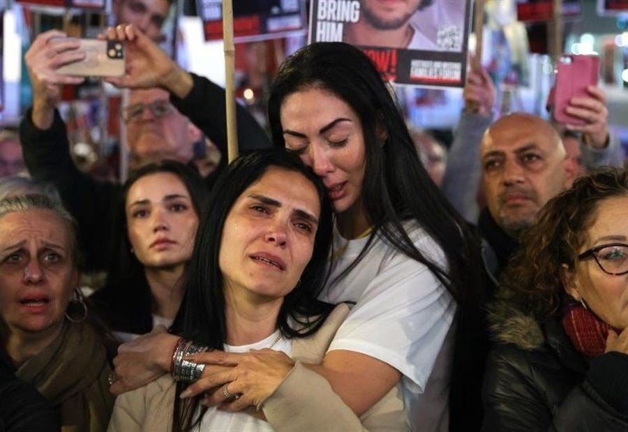 "غدا سنخبركم بمصيرهم"... حماس تنشر فيديو جديد لرهائن إسرائيليين "غدا سنخبركم بمصيرهم"... حماس تنشر فيديو جديد لرهائن إسرائيليين