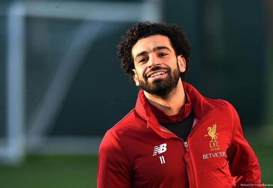 بالفيديو: صلاح يغني بالعربية وزملاؤه يرددون "يا الله"
