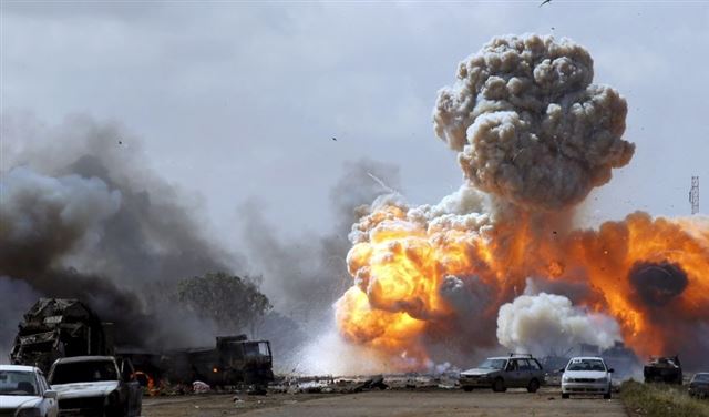 طائرات مجهولة تقصف  ليبيا