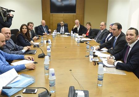 فرعية اللجان اقرت المرسوم المتعلق بالمعاملات الالكترونية