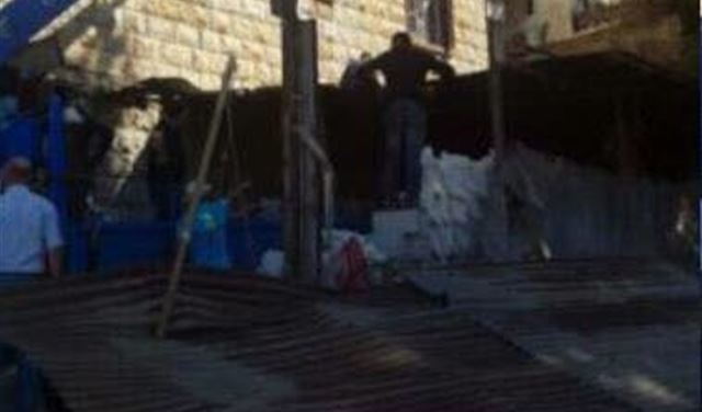 رئيس بلدية المطيلب يزيل مخالفة عمرها 30 عاماً