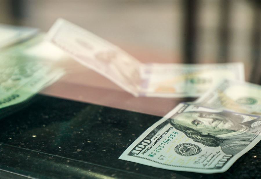سعرُ دولار السوق السوداء مساء اليوم