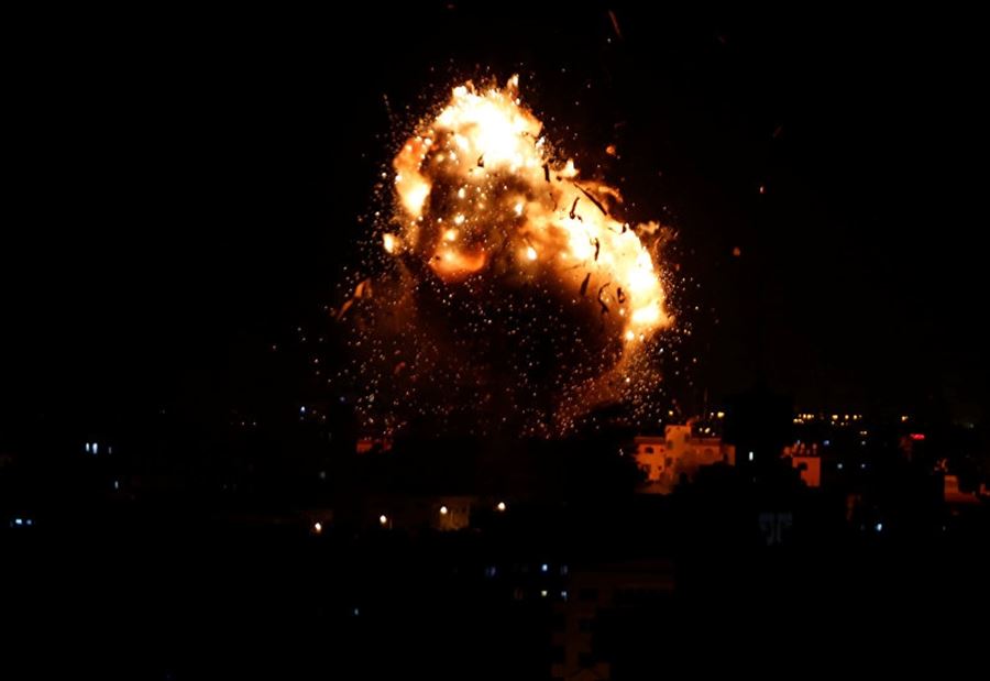 غارات إسرائيلية على مواقع لحماس في غزة