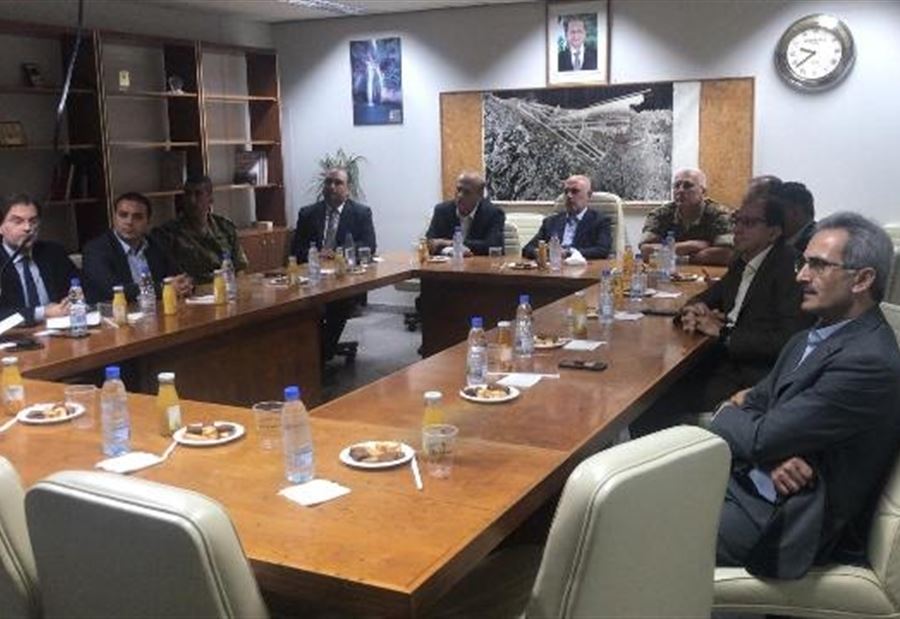 فنيانوس عقد اجتماعا مع "هواوي" لتجهيز المطار بـ"واي فاي 6"