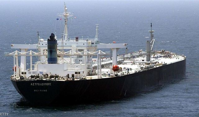 مصادر تتهم روسيا بتحدي الحظر الأوروبي.. وموسكو ترد