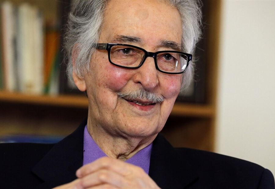 وفاة "أوّل" رئيس جمهورية بعد الثورة في إيران وفاة "أوّل" رئيس جمهورية بعد الثورة في إيران