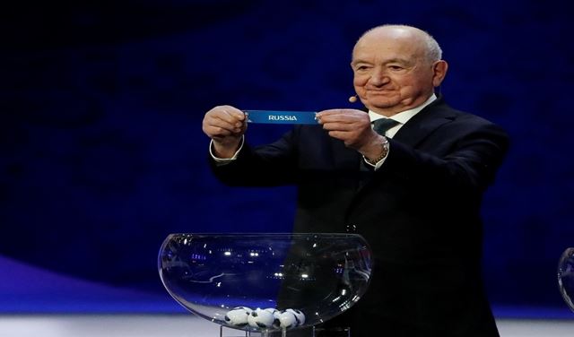 نتائج قرعة كأس العالم 2018.. مجموعات صعبة للمنتخبات العربية!