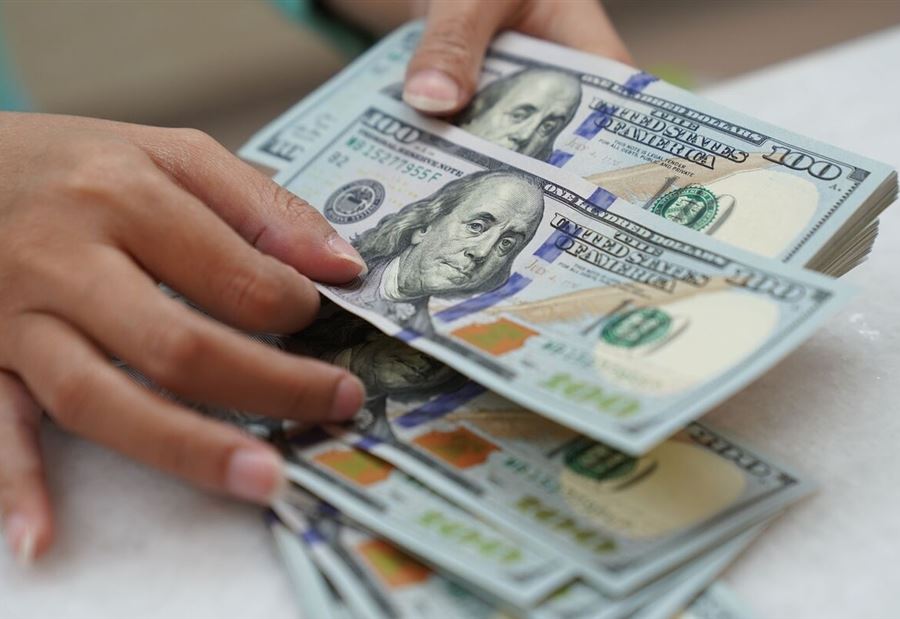 سعرُ دولار السوق السوداء صباح اليوم