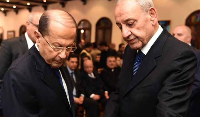 بري يعلن مرشحيه ويفتح ثغرة "تحالف المصالح" مع عون بري يعلن مرشحيه ويفتح ثغرة "تحالف المصالح" مع عون
