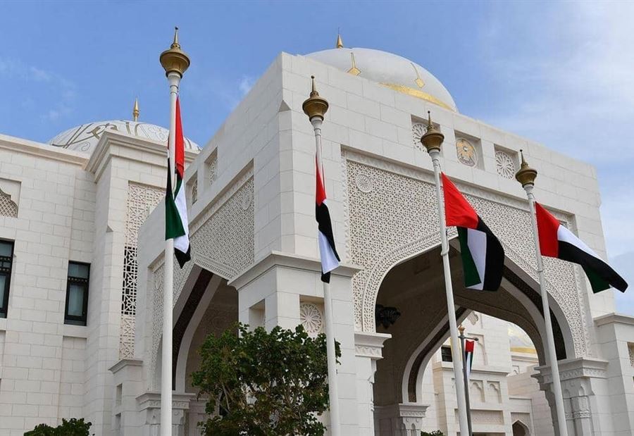 مساعدات إماراتية وترحيب بالمجلس العسكري الانتقالي بالسودان مساعدات إماراتية وترحيب بالمجلس العسكري الانتقالي بالسودان