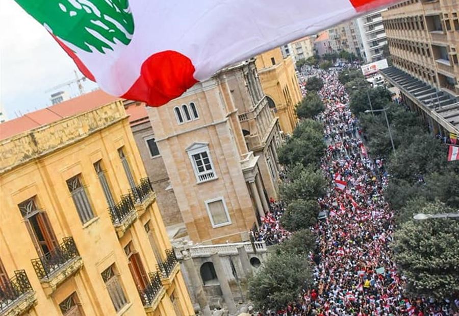 "واشنطن بوست" ترصد الدوافع الحقيقية للاحتجاجات في لبنان 