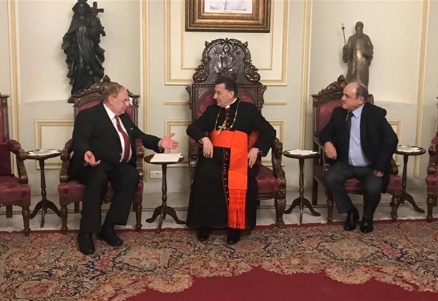 الراعي استقبل البستاني وتسلم منه كتابا