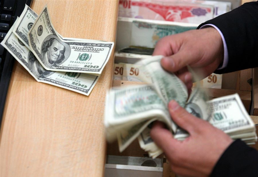 سعر الدولار لدى الصرافين اليوم الأربعاء