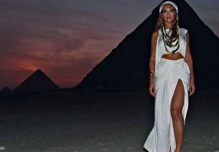 لماذا طردت بيونسيه من منطقة الأهرامات؟