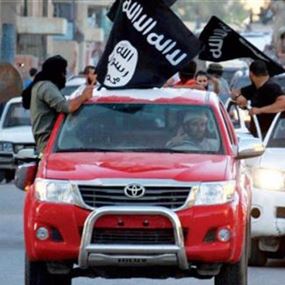 "تويوتا" تتبرأ.. لا نعلم كيف تسربت سياراتنا إلى يد الإرهاب "تويوتا" تتبرأ.. لا نعلم كيف تسربت سياراتنا إلى يد الإرهاب