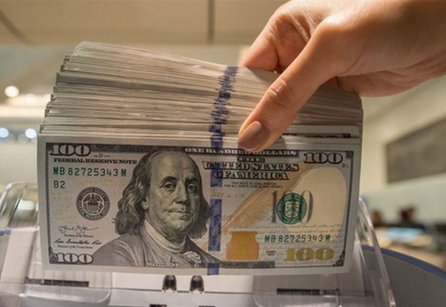 سعر الدولار لدى الصرّافين اليوم الإثنين