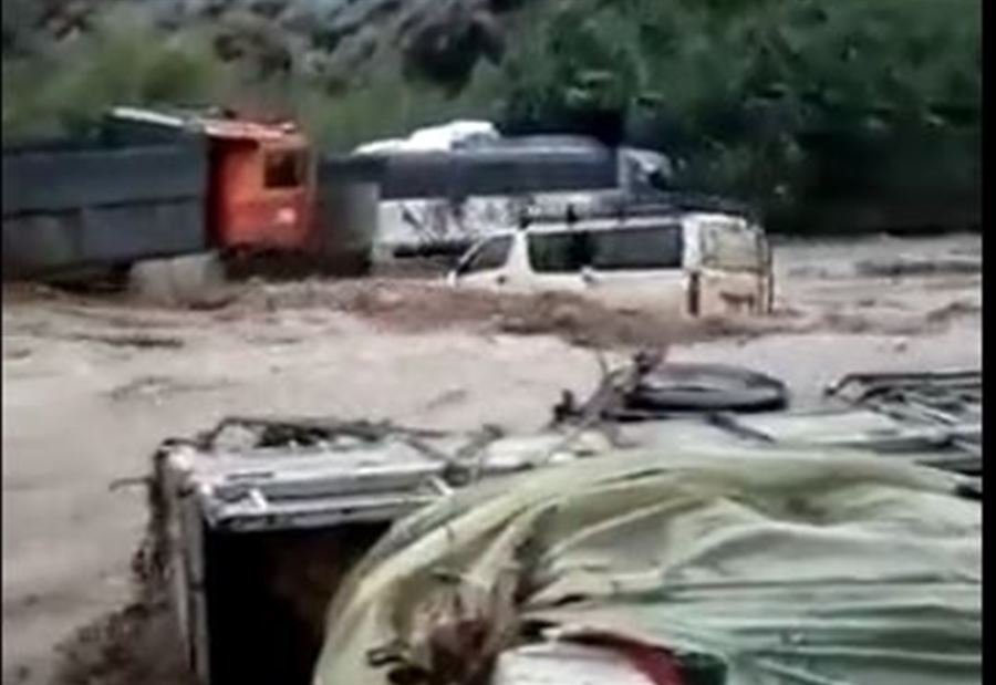 جرفتهم سيول الأمطار... العثور على 22 جثة غارقة في اليمن!