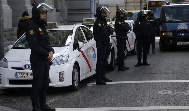 الشرطة الإسبانية تعتقل شخصا مشتبها بانتمائه "لـداعش"