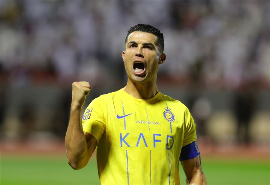 لقطة لـ رونالدو خلال احتفال لاعبي "النصر" تُثير التفاعل... والنجم البرتغالي يعلّق! (فيديو)