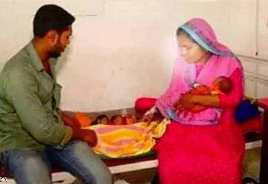 امرأة ذات "رحِم نادر" تلد مرتين خلال 26 يوما