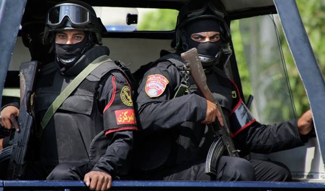 القبض على "دراكولا" مصري..هكذا كان يصطاد ضحاياه