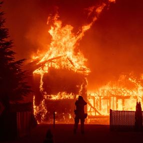 48 قتيلاً في حرائق غابات كاليفورنيا حتى الساعة 48 قتيلاً في حرائق غابات كاليفورنيا حتى الساعة