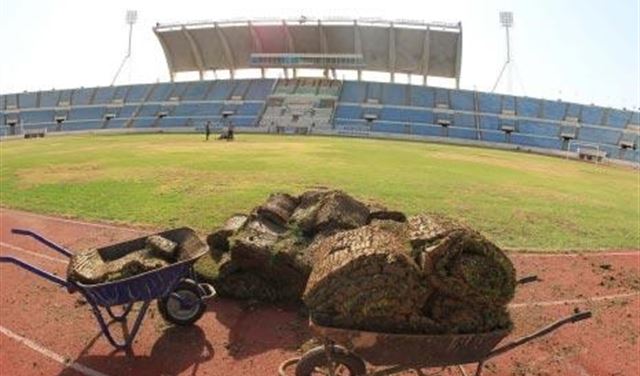 أزمة ملاعب في لبنان..حقول بطاطا وعلب كبريت