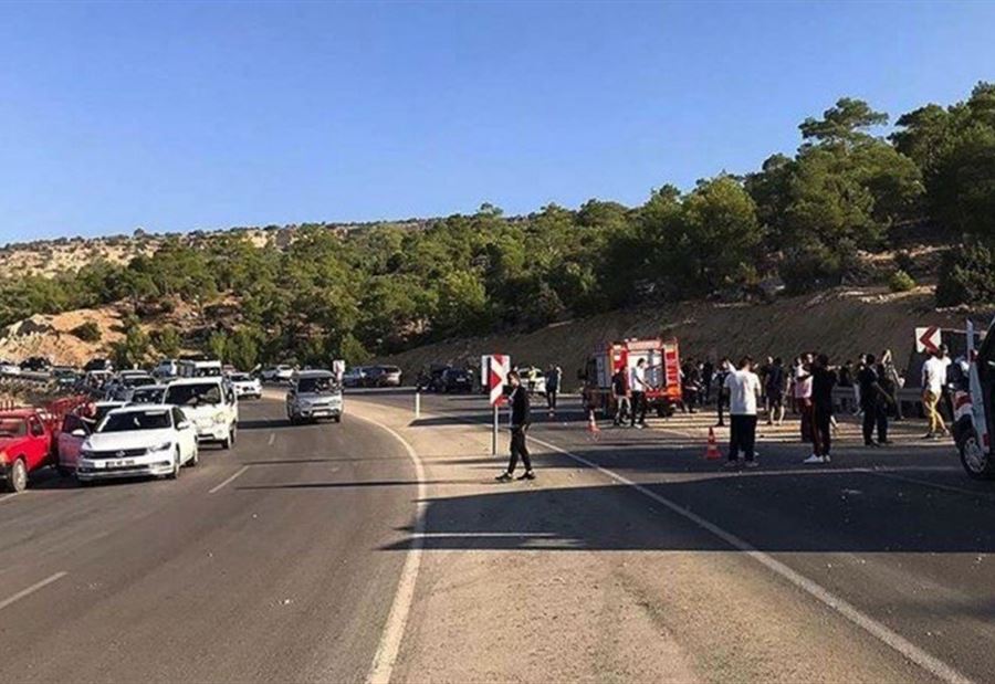 مقتل 5 جنود أتراك بانقلاب حافلة  مقتل 5 جنود أتراك بانقلاب حافلة