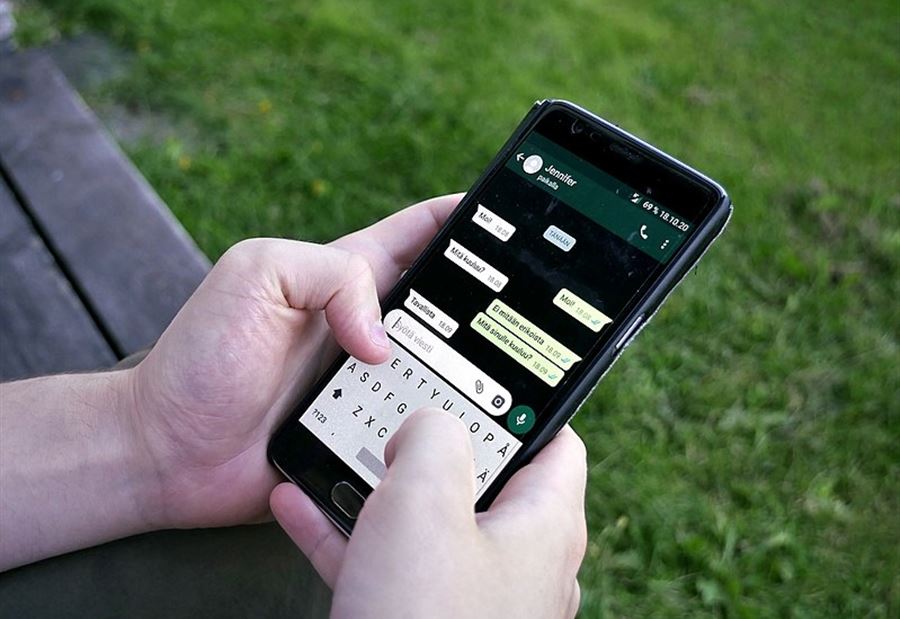 رسائل أُرسلت بالخطأ... "واتساب" يطلق ميزة جديدة للتخلص منها!