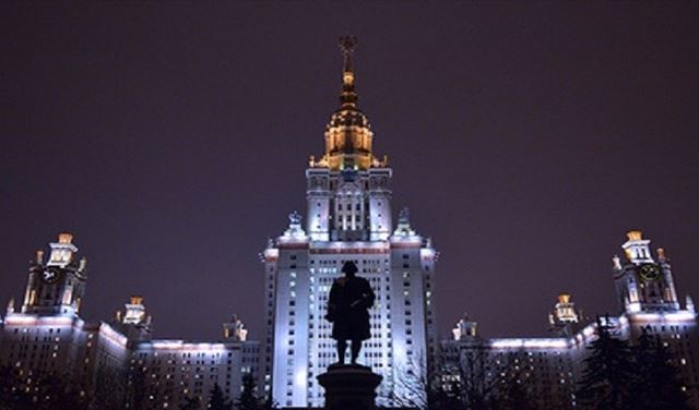 "مرآة لا تعكس الضوء" في موسكو "مرآة لا تعكس الضوء" في موسكو