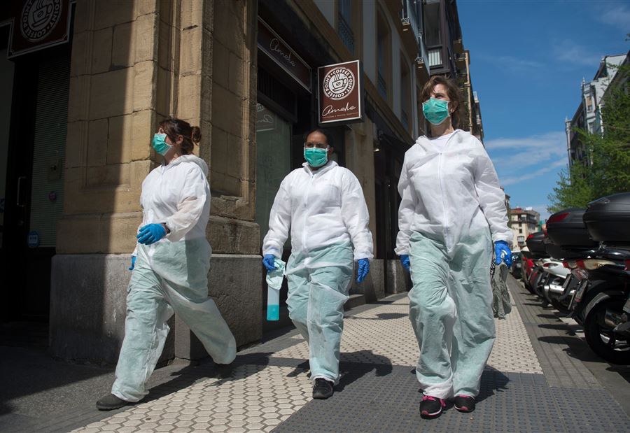 إصابات كورونا في العالم تتجاوز 20 مليونا