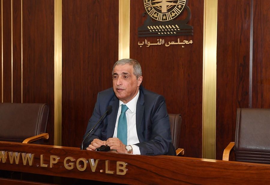 هاشم: ليتلقوا دروسًا في الانتماء الوطني!