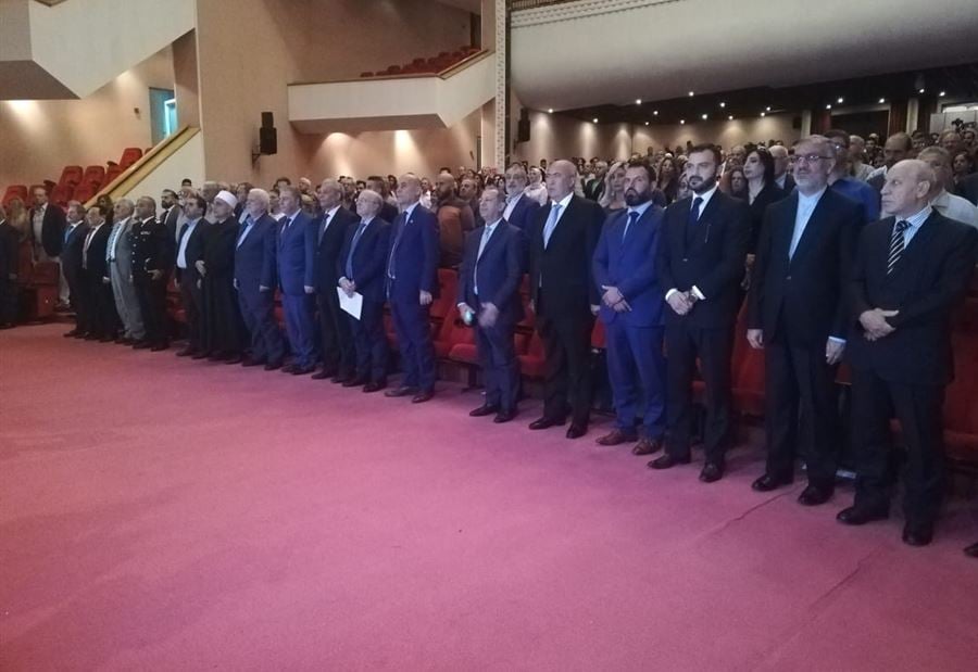 الخوري أطلق كرسي محمود درويش في اليونيسكو