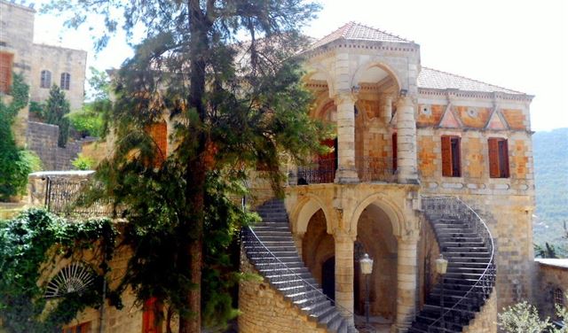 تغاضٍ عوني! تغاضٍ عوني!