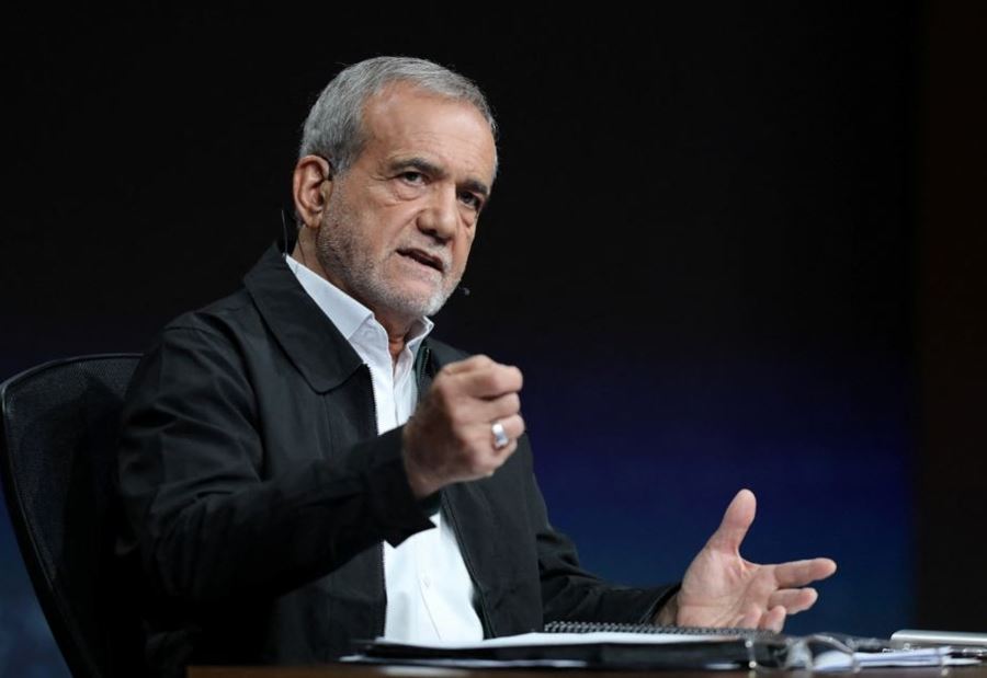 الرئيس الإيراني يُحذّر من "ردّ مدمّر": لم يكن بالحادث السهل!