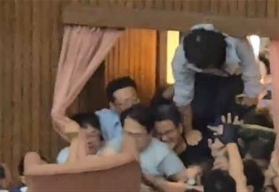 "فوضى كبيرة"... تبادل الضرب بين النواب التايوانيون جراء اقتراح مثير للجدل (فيديو)