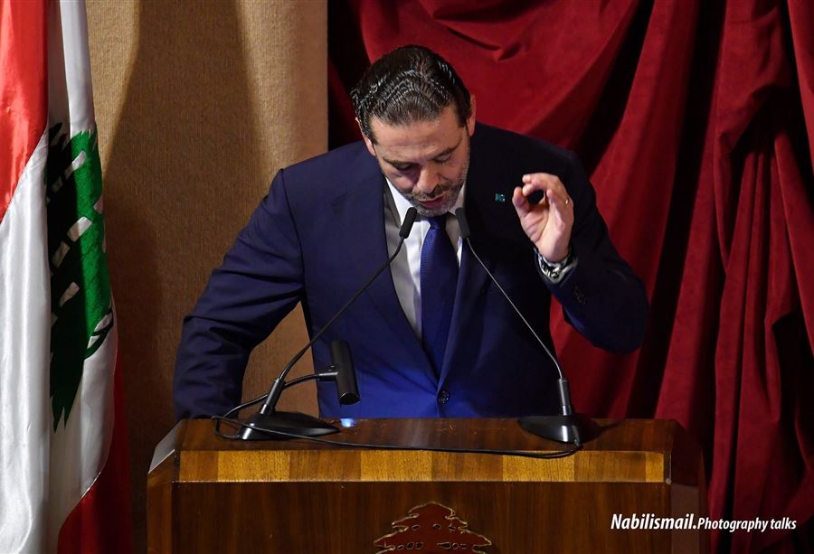"لم يقرأ عبارة أبيه"... هجومٌ حادٌّ من السيد على الحريري!
