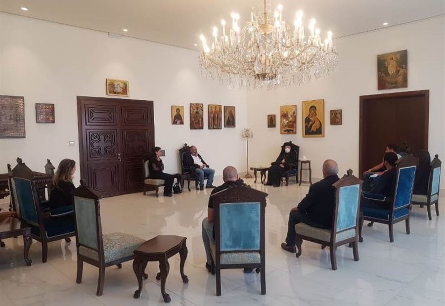 أهالي شهداء فوج الإطفاء: نريد المسؤولين الكبار في السجون أهالي شهداء فوج الإطفاء: نريد المسؤولين الكبار في السجون