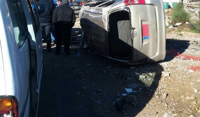 بالصور.. إنقلاب باص لنقل الطلاب  بالصور.. إنقلاب باص لنقل الطلاب