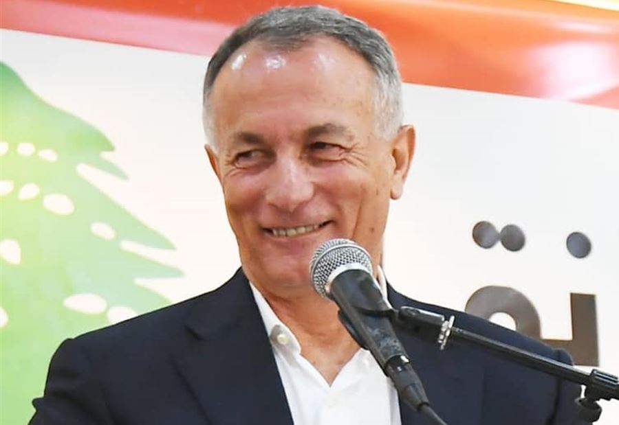 روكز: بئس هذه الأيام 