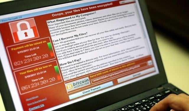 شاب في ريف إنجلترا ينقذ 99 دولة من كارثة